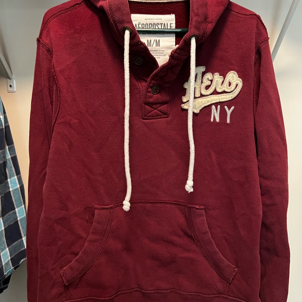 Aeropostale Men's Burgundy Hoodie